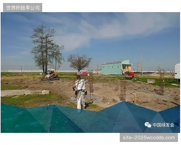 球队需提前做好对北美气候、场地及长途旅行的适应计划，以应对多重挑战。